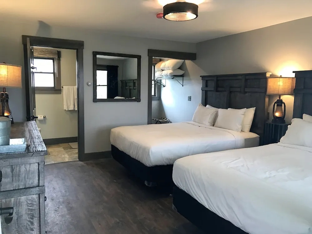 Lake Bomoseen Lodge