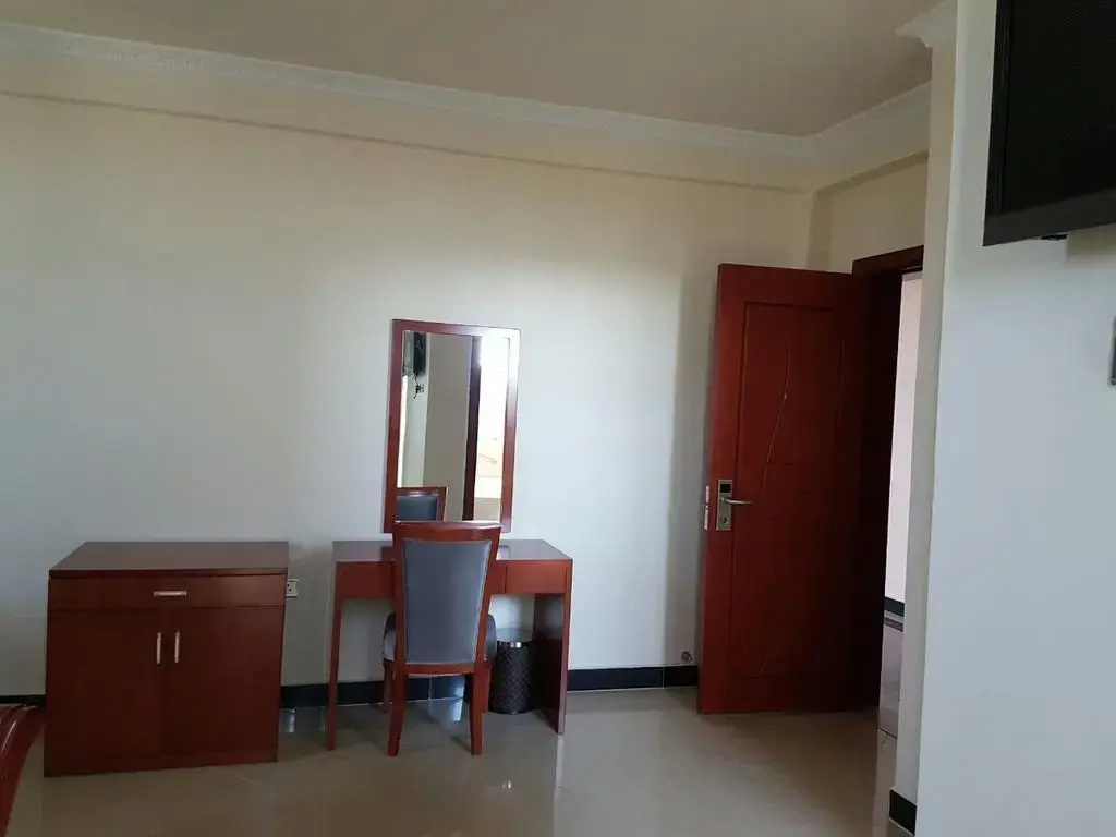 Hera Addis Hotel