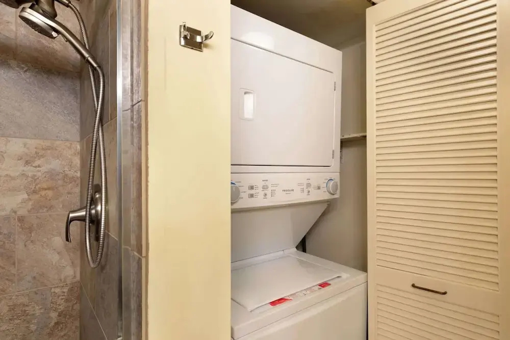 White Sands Village 214 Modern Condo for 4 w/ Enviable Ocean Views!