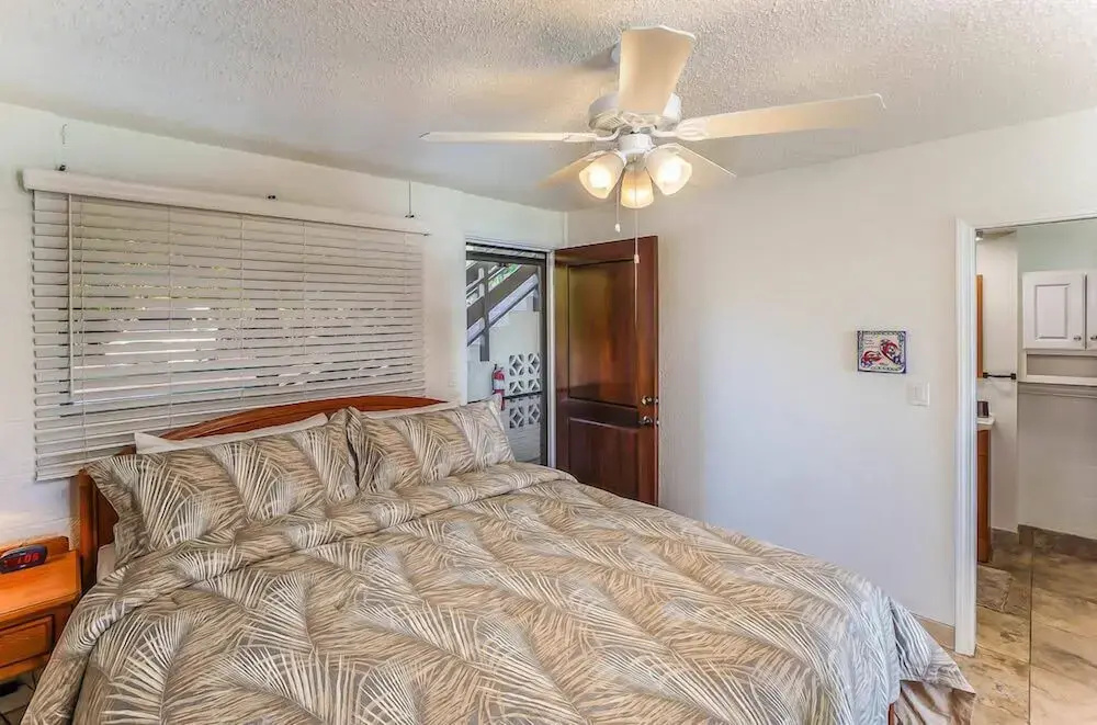 Kona White Sands A4 Romantic Ocean View!
