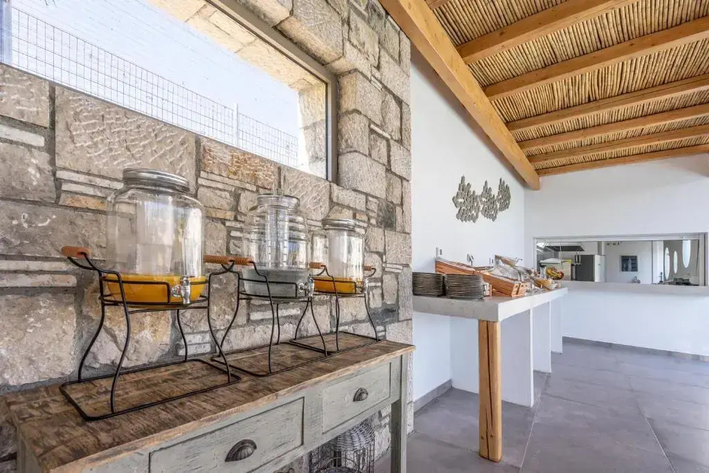 Kouros Home & Suites