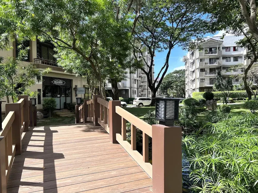 Rosewood Pointe Luxury Residences