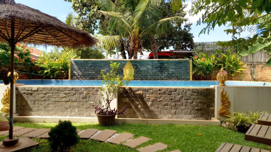 The Cashew Nut Guesthouse