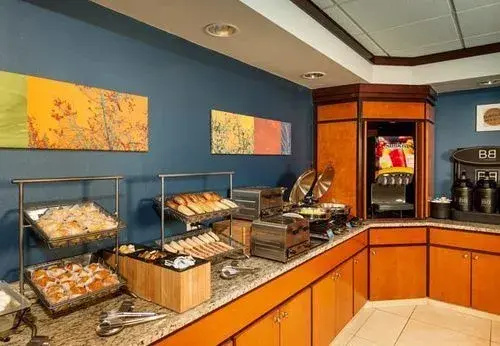 Fairfield Inn & Suites Brunswick Freeport