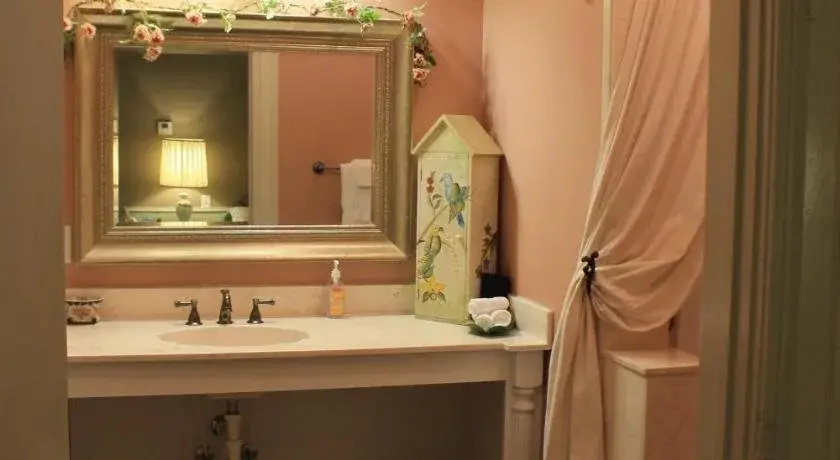 Grand Magnolia Ballroom & Suites