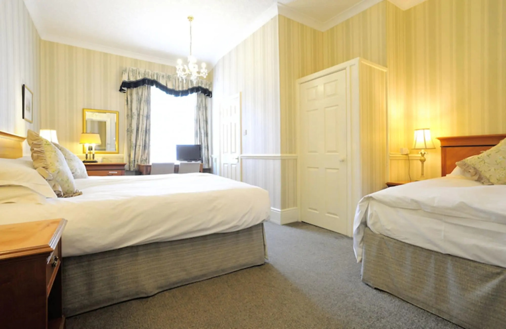 Royal Hotel
