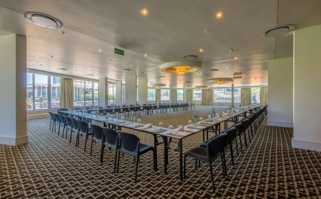 Radisson Blu Gautrain Hotel, Sandton Johannesburg