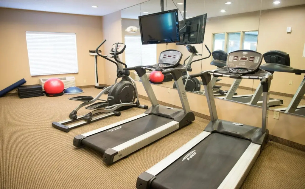 Holiday Inn Express & Suites Northwood by IHG