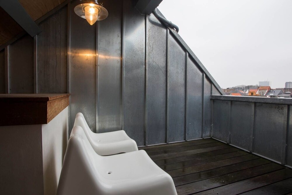 Saint Pauls Suite 17