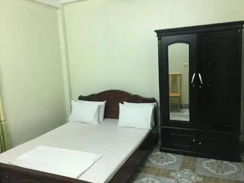 Minh Chau Hotel Tan An