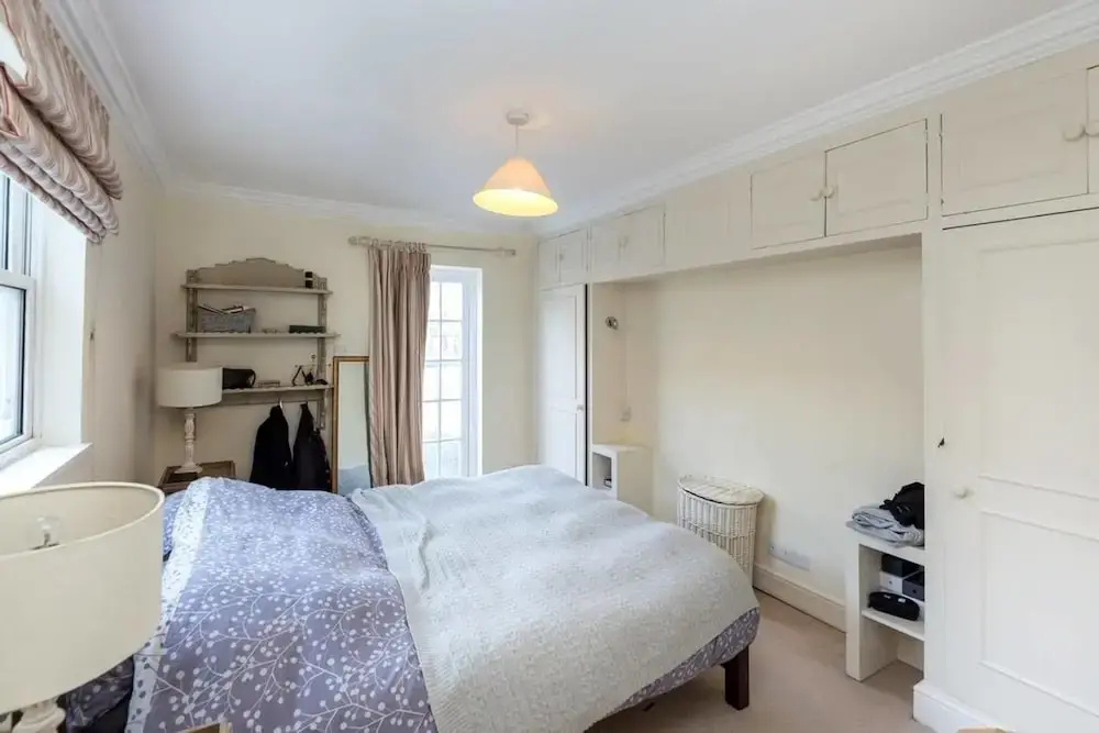 1-bed Flat at the Heart of Fulham & Parsons Green!