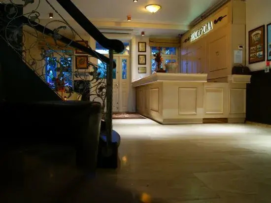 Hotel Apollo