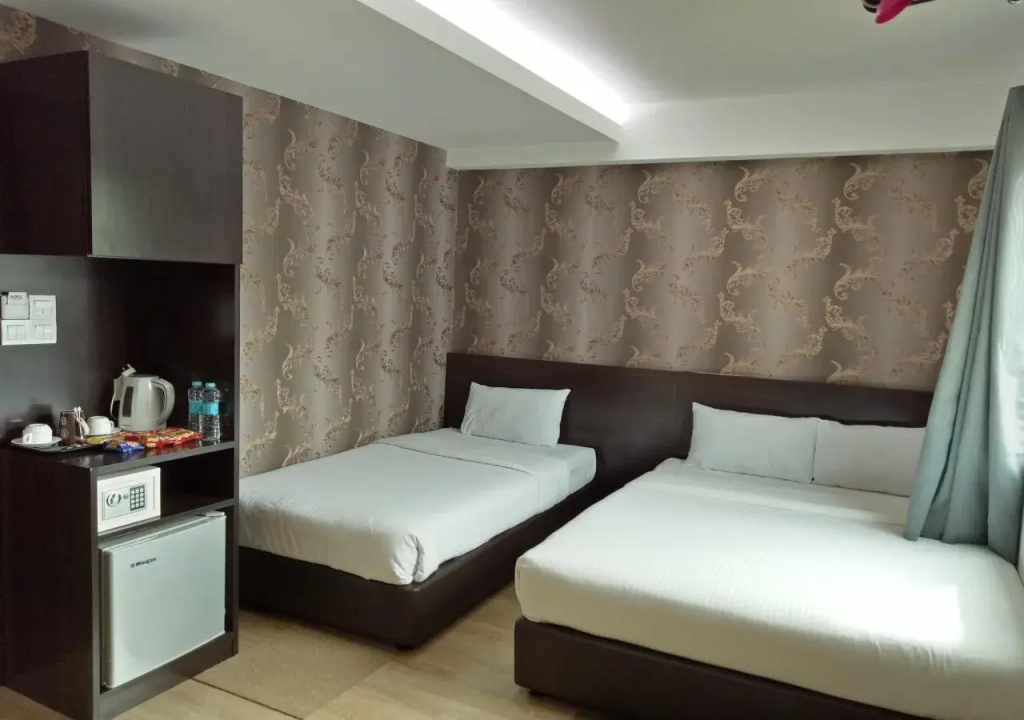 Seven Hotel