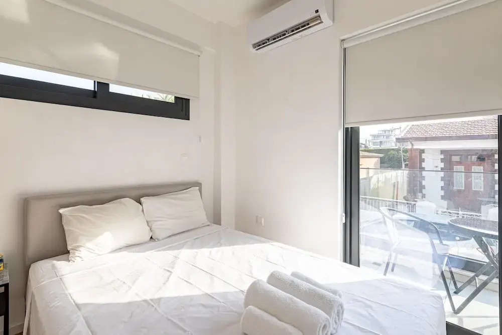 Yamas Urban Living Platinum Key