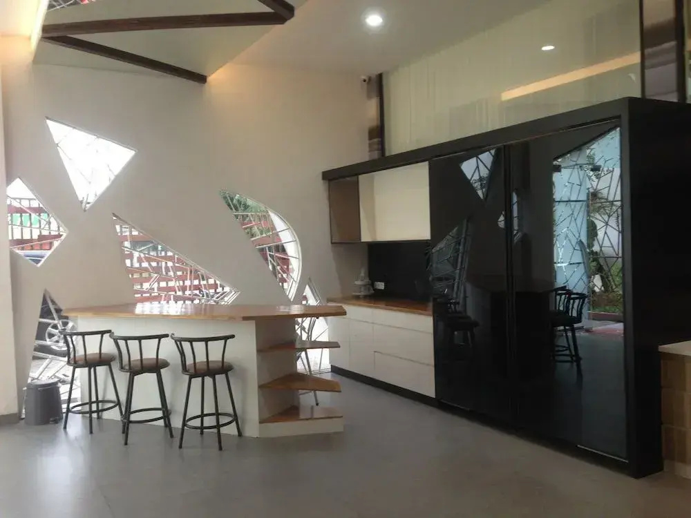 MM Capsule Hostel