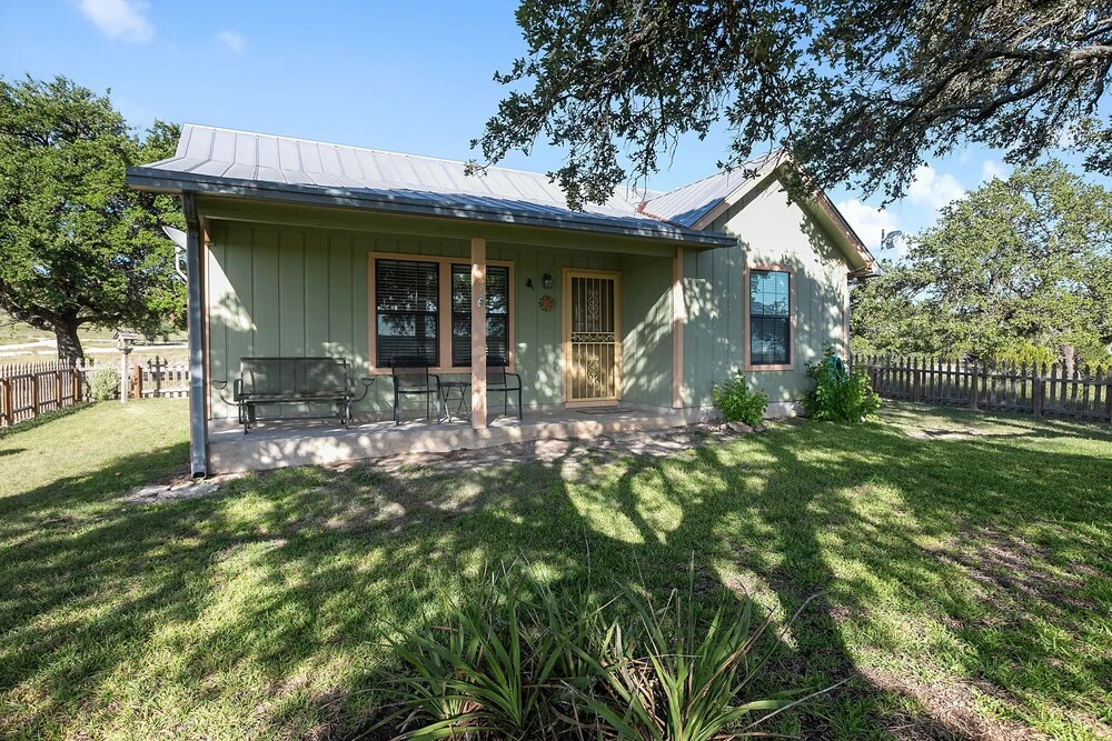 The Cottage At Twin Oaks 1 Bedroom Cottage by RedAwning
