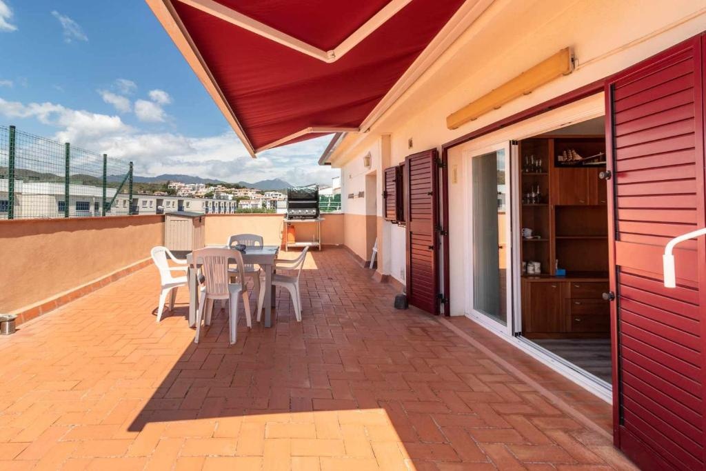 SANT CARLES 27 ático con terraza y barbacoa