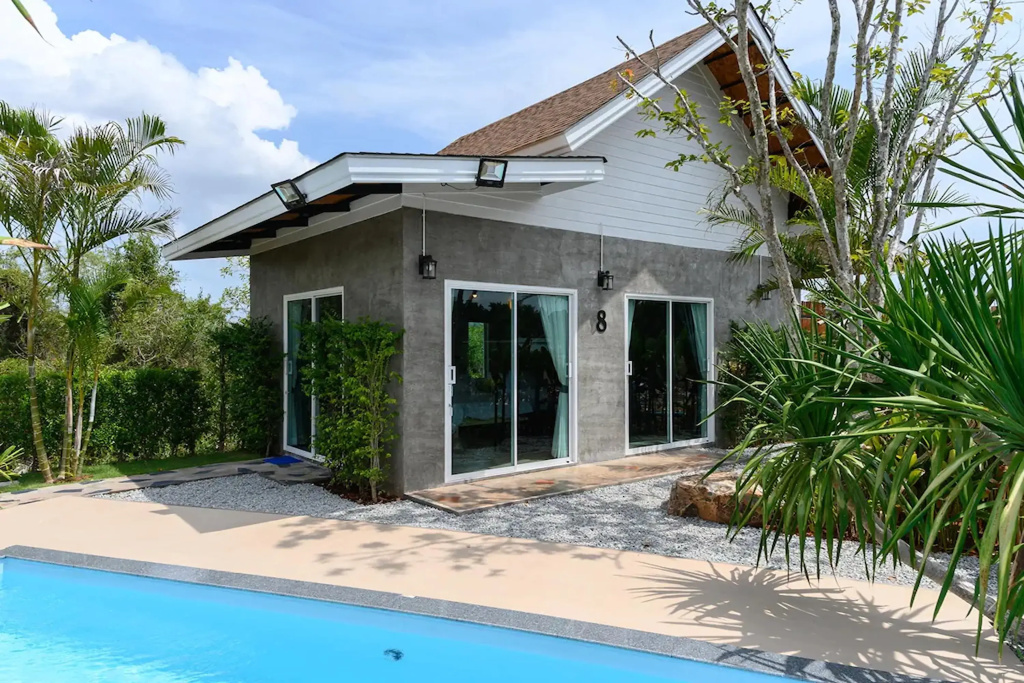 Loftpical Resort