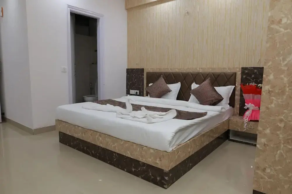 Sairaah Golden Suites, Shirdi