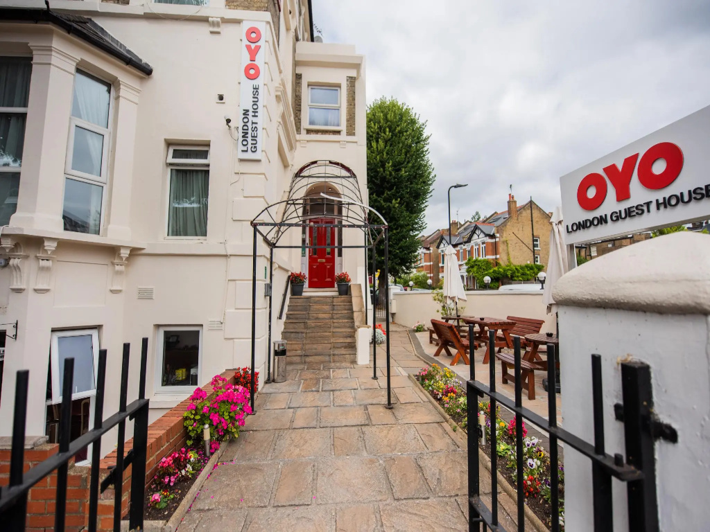 London Guest House by OYO - Acton