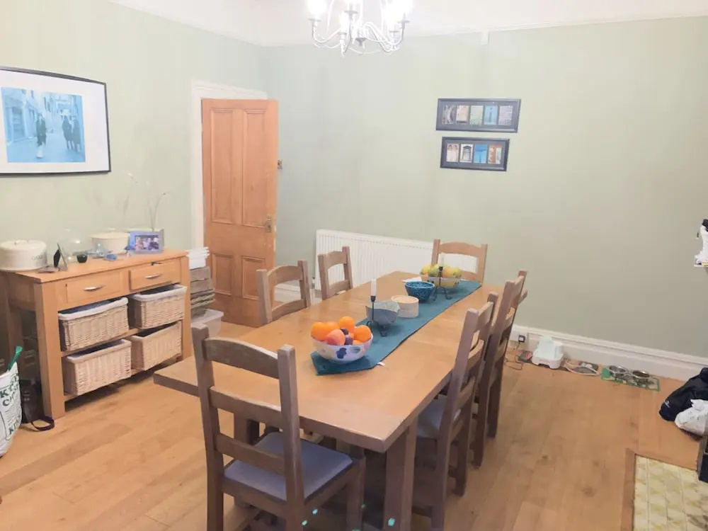 3 Bedroom House With Free Parking