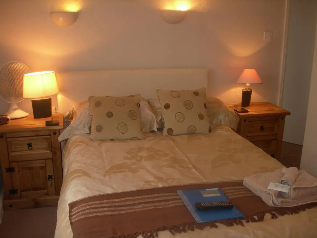 The Lodge Guest House