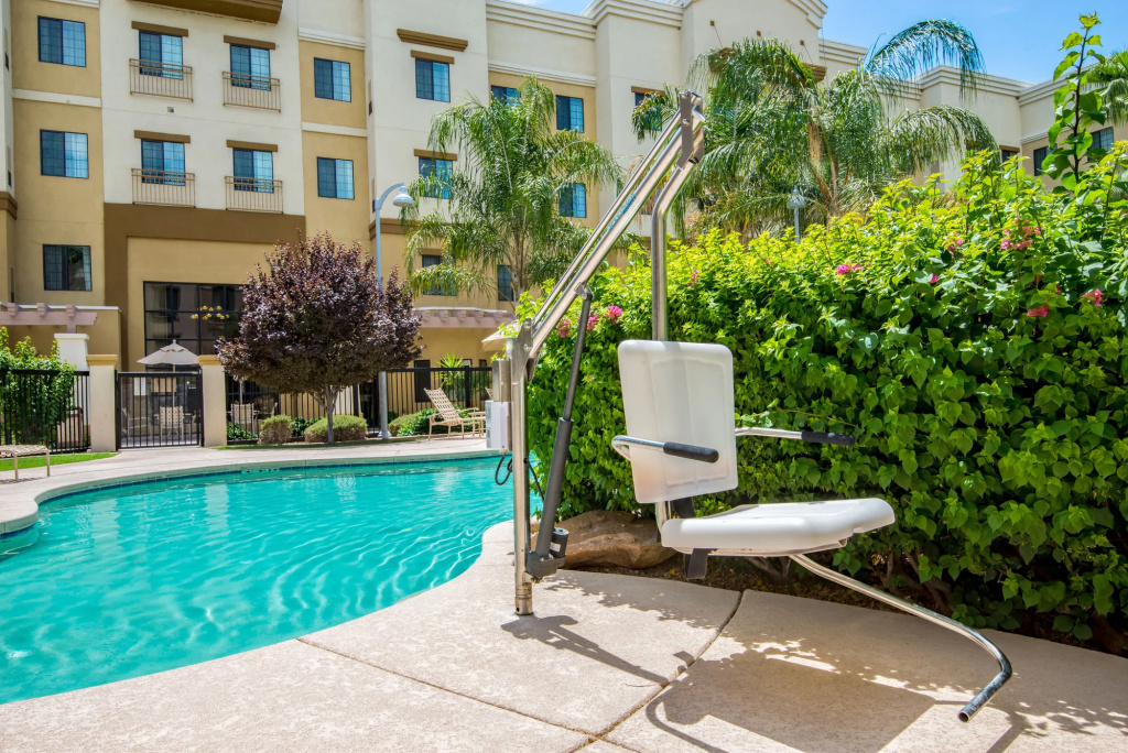 Holiday Inn Express & Suites Phoenix Glendale Dist by IHG