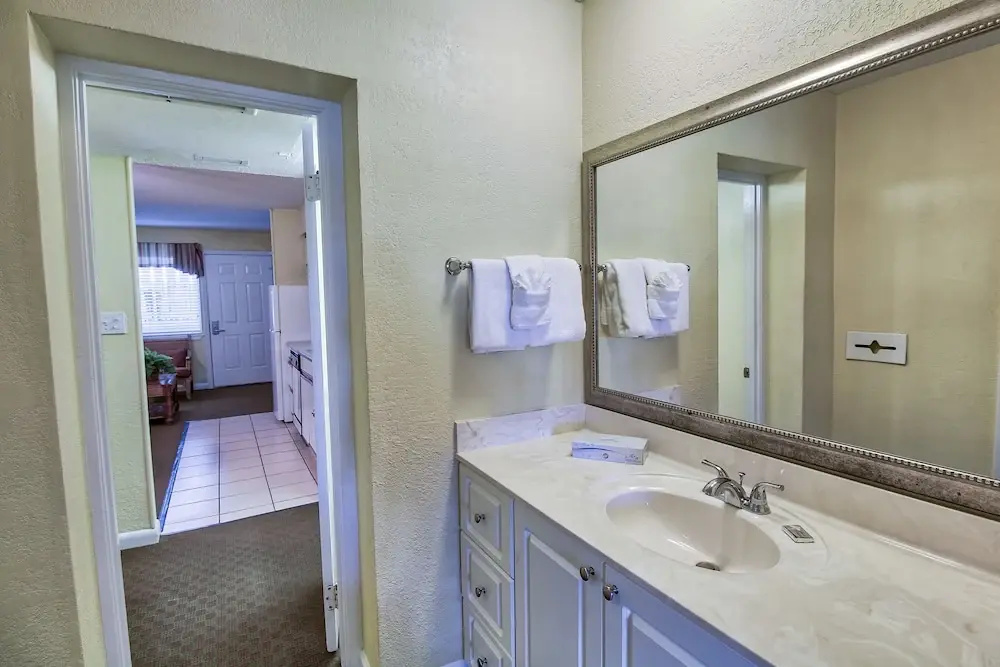 Club Destin Condos