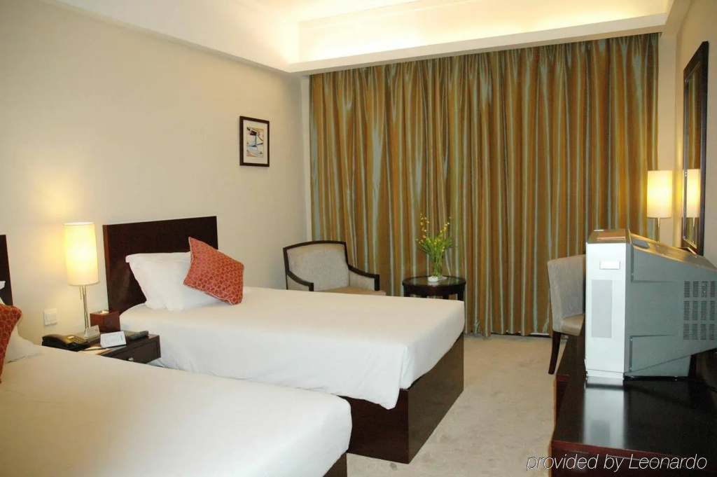 Rui Tai Hong Qiao Hotel