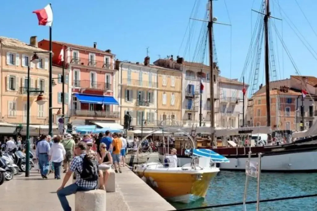 Beautiful Apartment In The Heart Of Saint Tropez