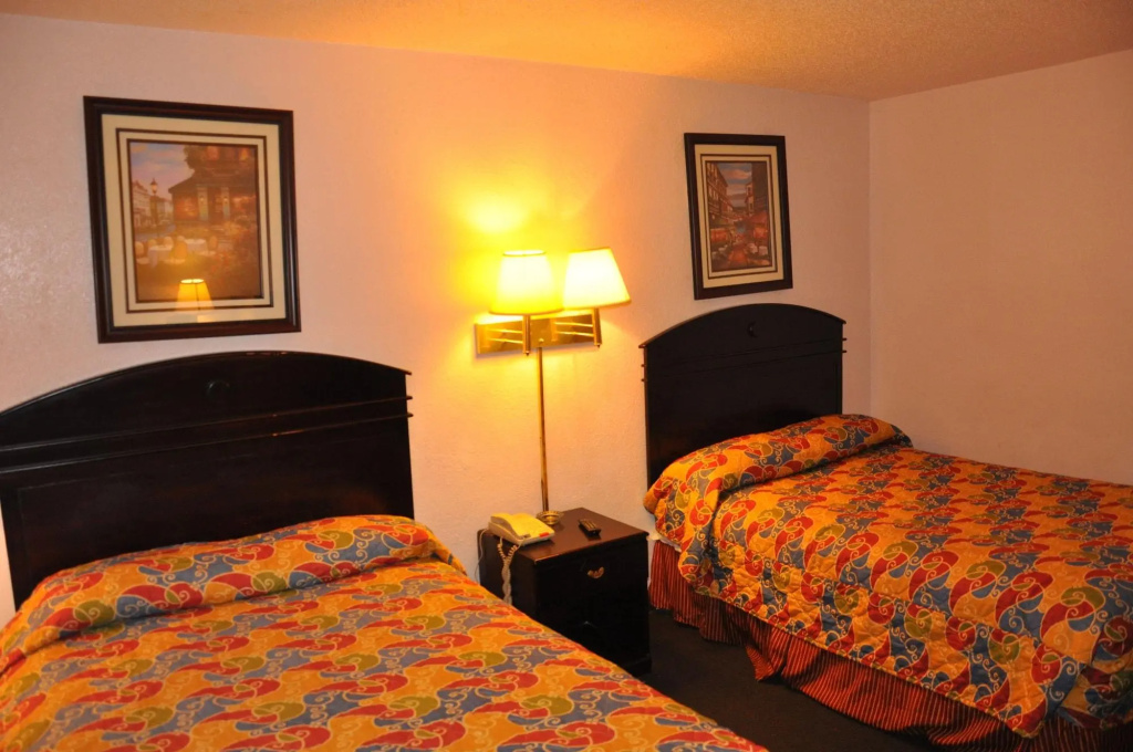 Heritage Inn