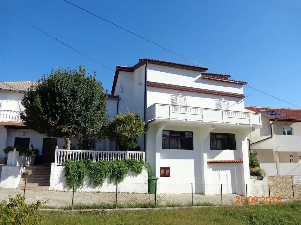 Apartments Matahlija