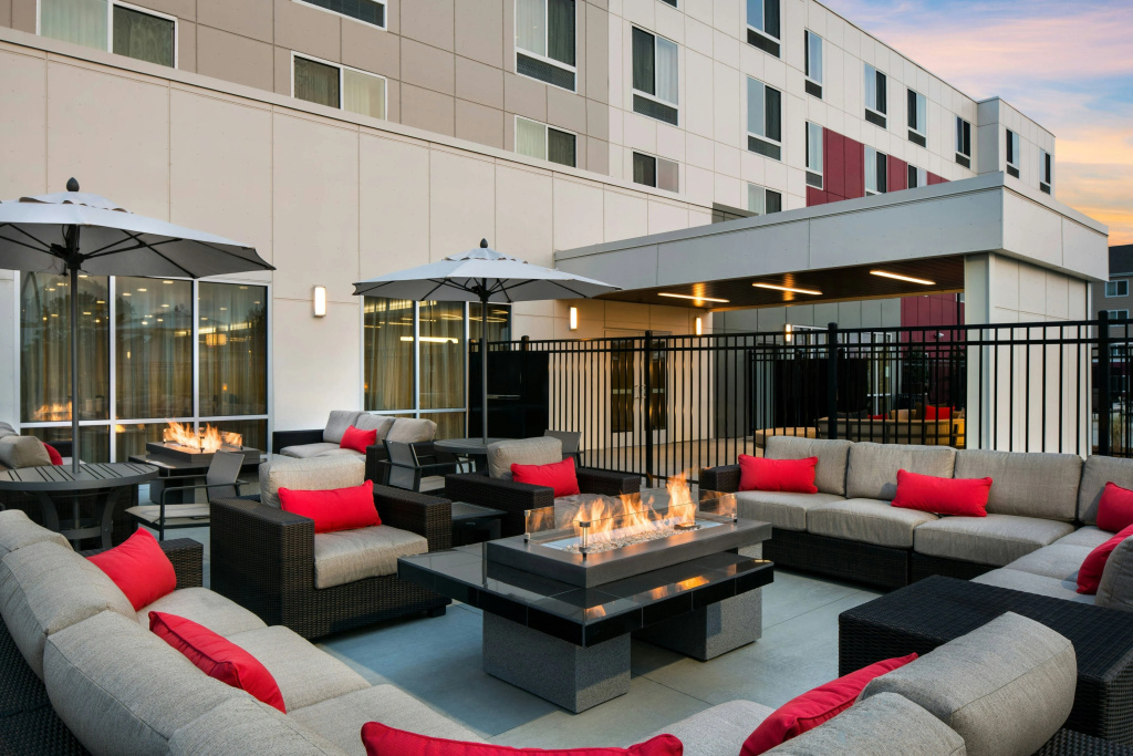 Courtyard by Marriott Pullman