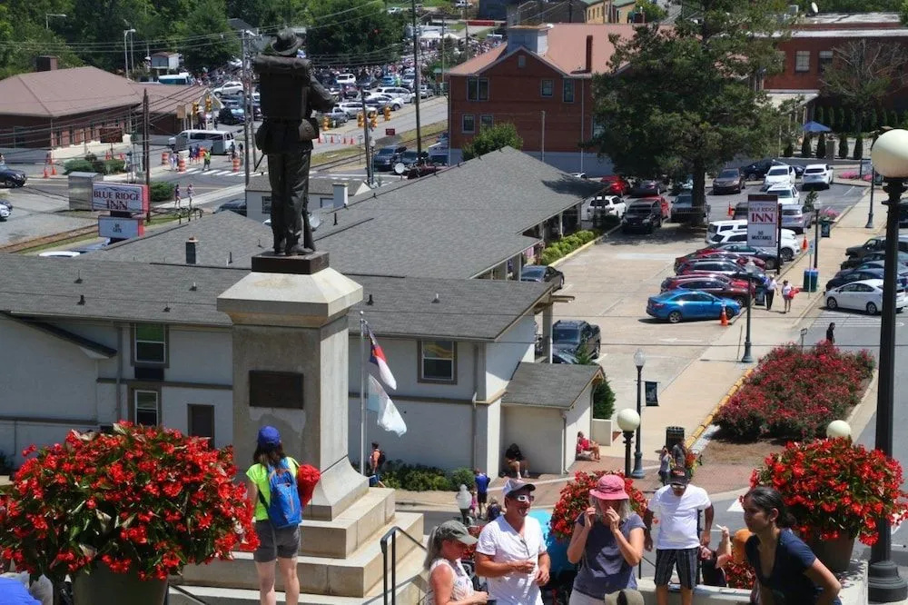 Blue Ridge Inn