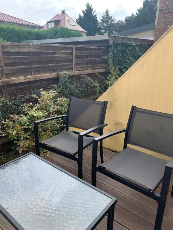Oase im Südosten - wunderschöne Apartments für 4 Personen mit Terrasse & Stellplatz