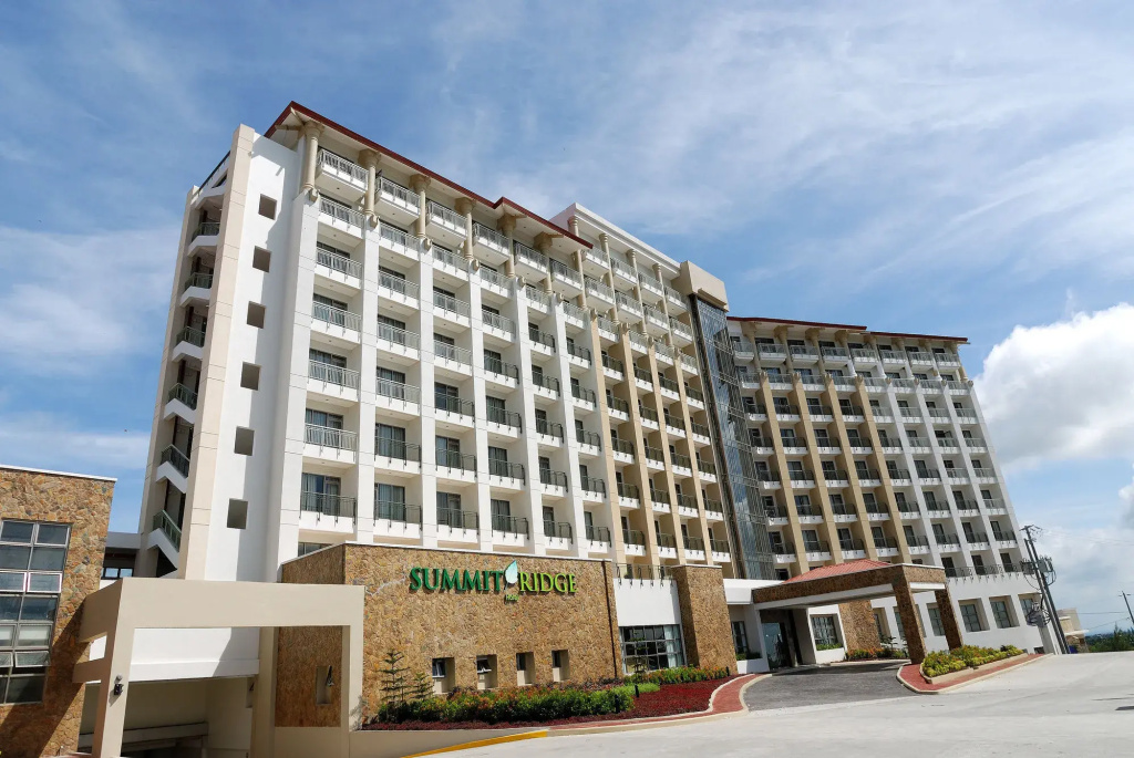 Summit Ridge Tagaytay - Newly Renovated