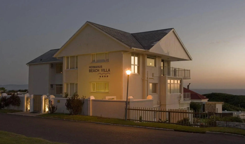 Troon Beach Cottage Hermanus