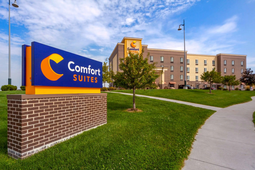 Comfort Suites