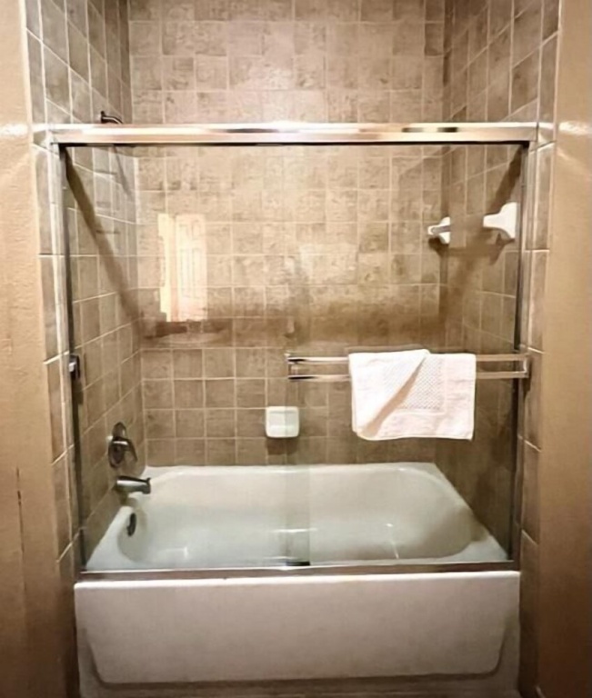 3 Bed 2 Bath Condo In Tuscana Resort 3 Bedroom Condo by RedAwning
