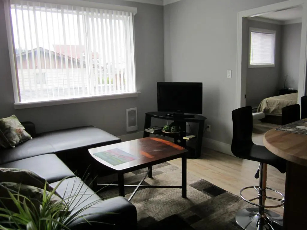 Black Rooster Guesthouse
