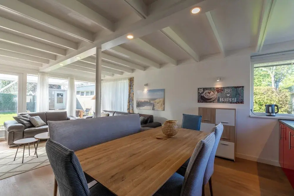 Modern Home Near Beach