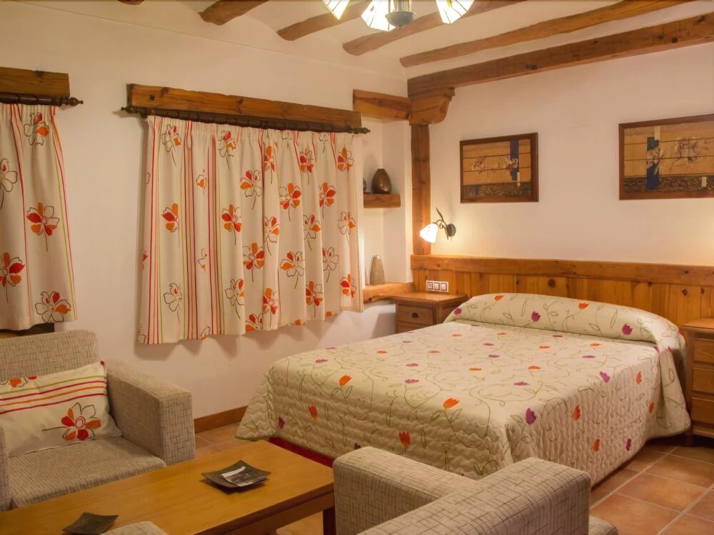 Alhanda Apartahotel