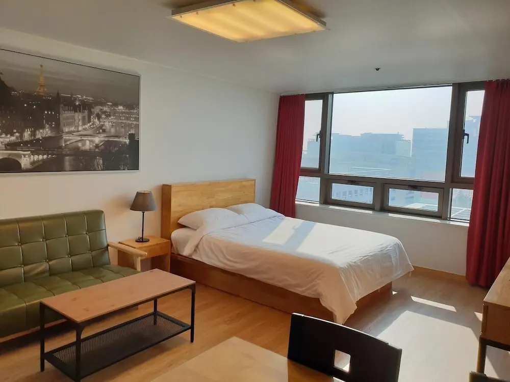 Stay And Co Residence