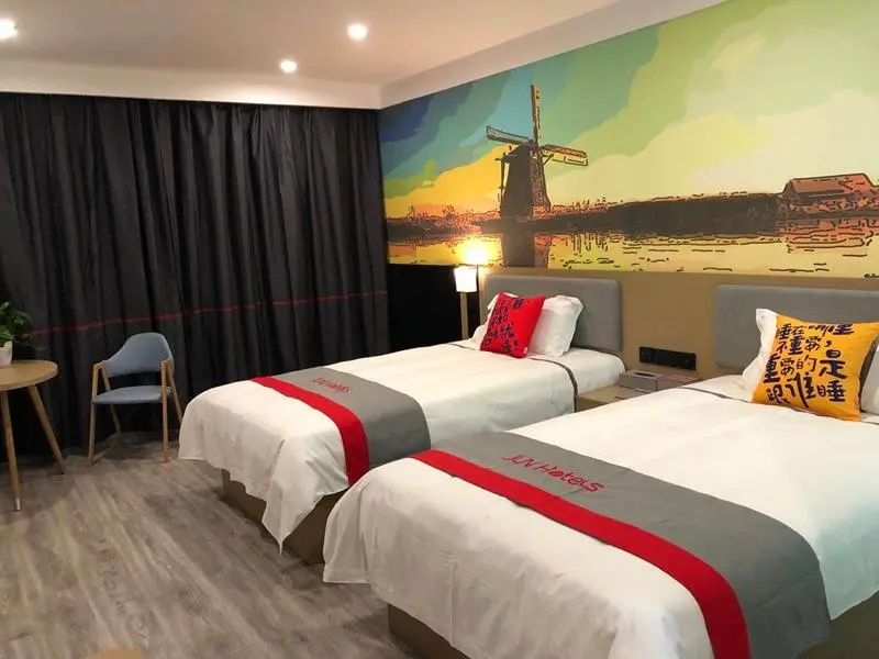 Jun Hotel Henan Luoyang Xin'an County Vocational Education Center
