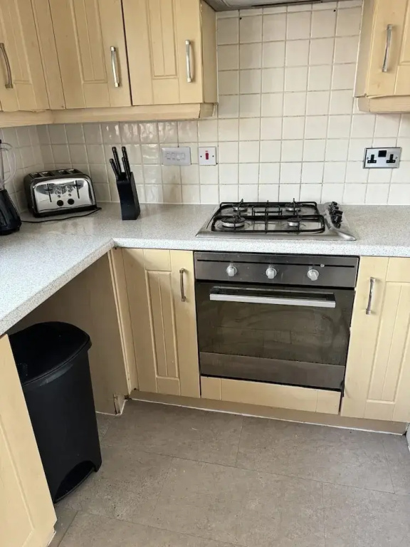 Havana 2 bed Apartment in london
