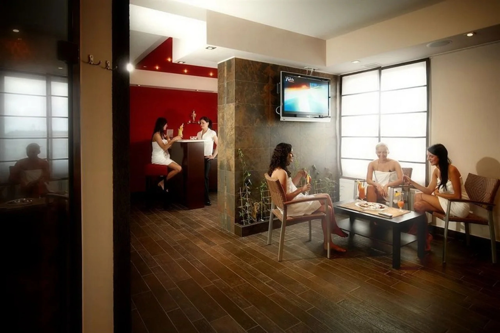 Hotton Hotel