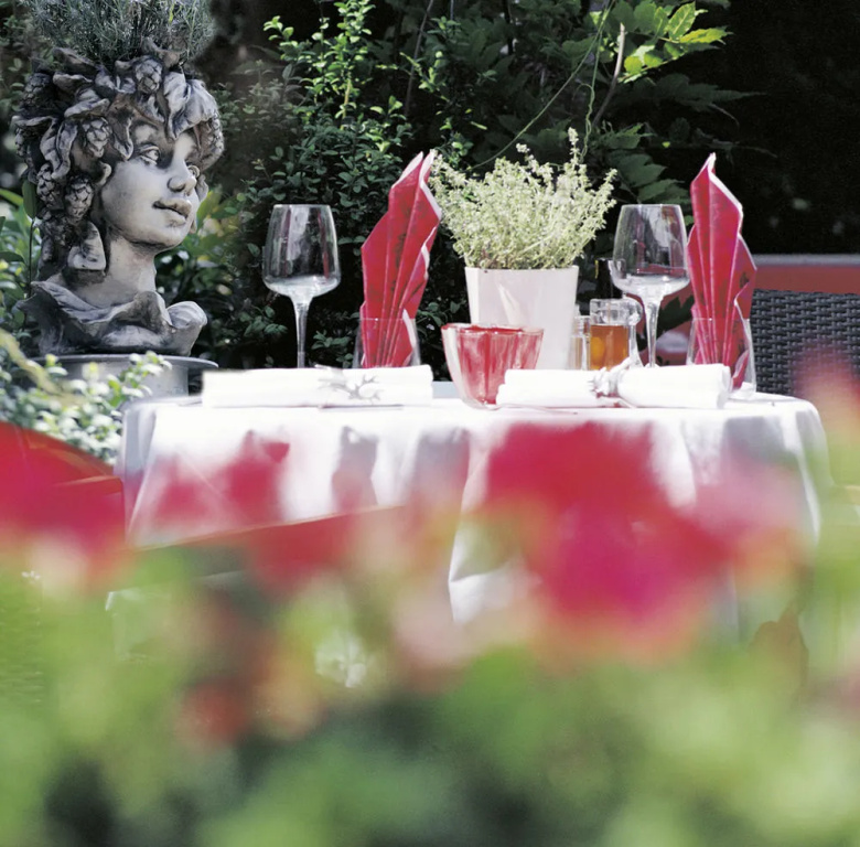 hirschen dornbirn - das boutiquestyle hotel - skyrelax & wellness im rooftop