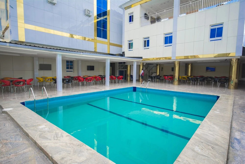 Immaculate Diamond Hotel & Apartments