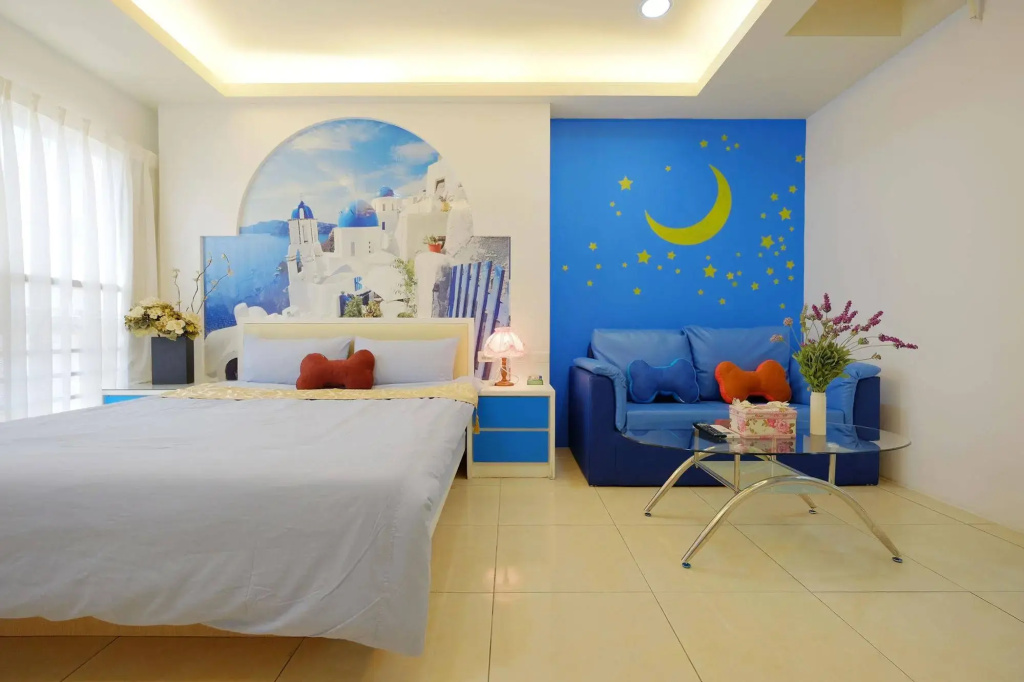 Mimi's house