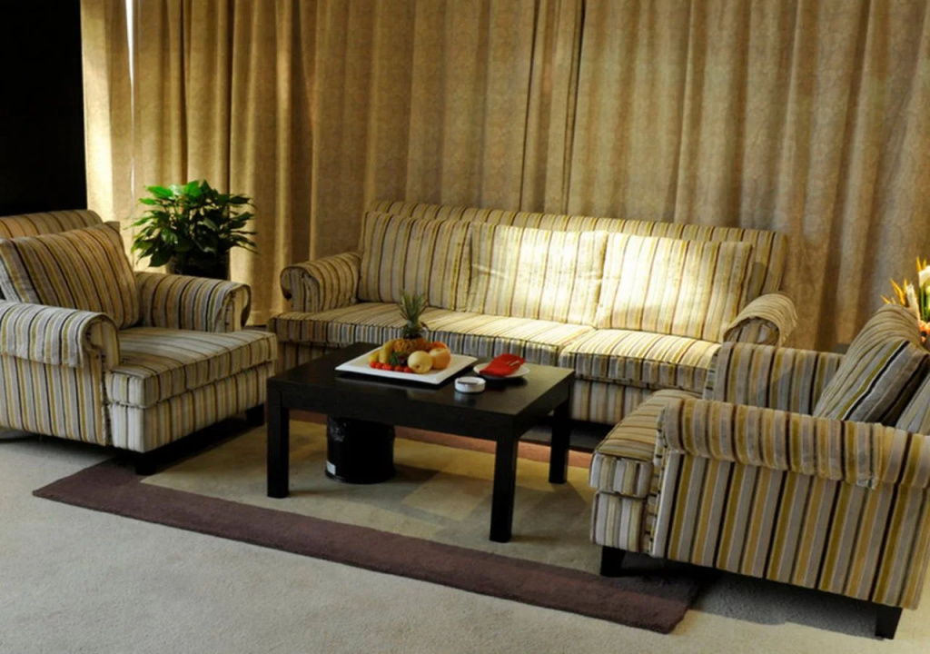 Yiwu Bali Plaza Hotel